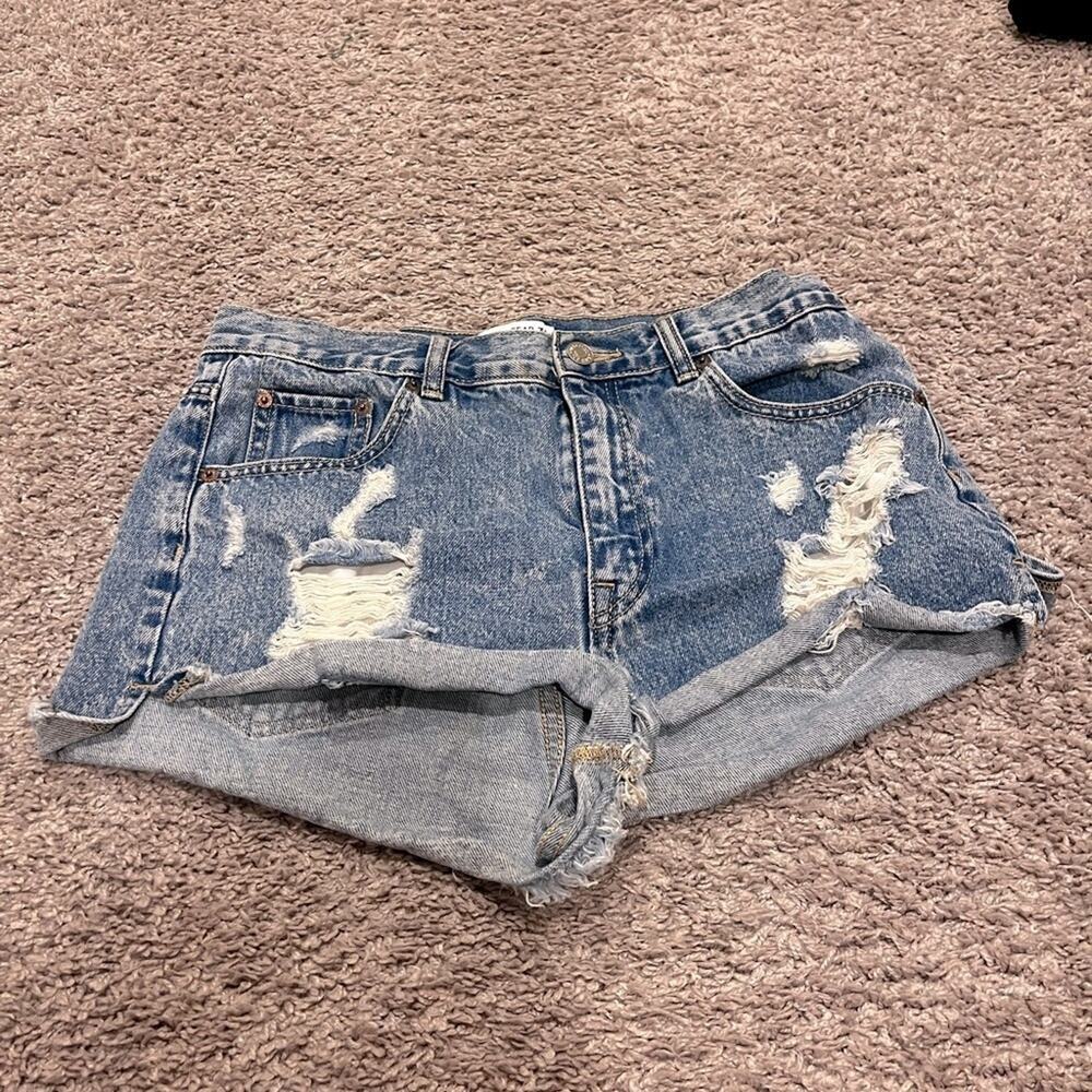 Pull&Bear Distressed medium wash denim shorts daisy dukes size 30